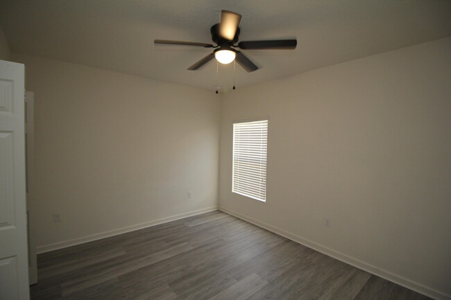 Building Photo - 4468 Alligator Flag Cir