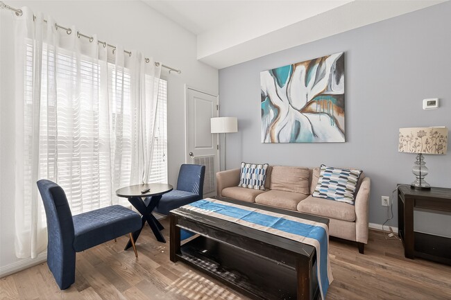 Building Photo - 1207 Grand W Blvd