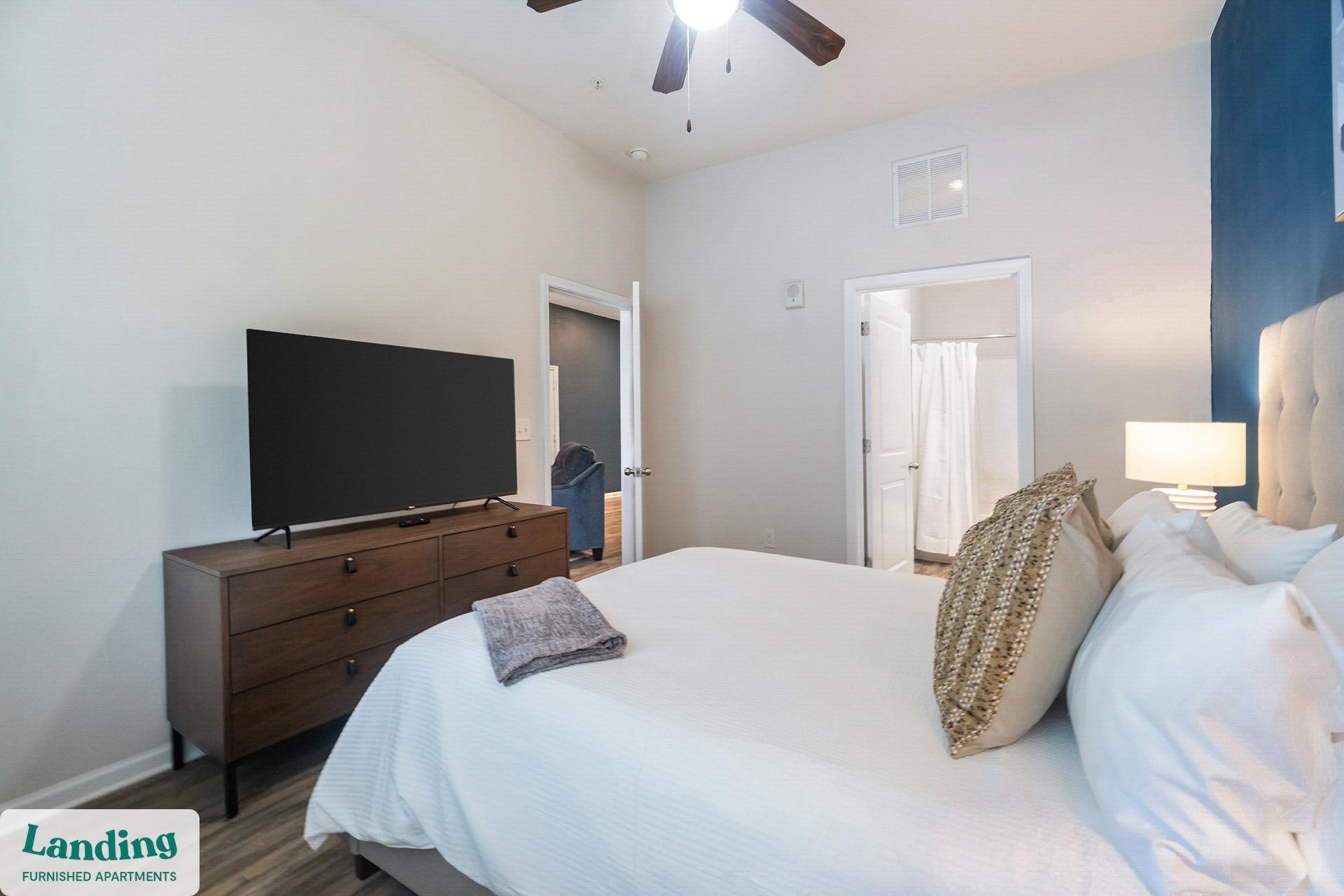 Building Photo - 655 W Mallard Creek Church Rd