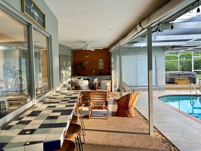 Building Photo - 2780 Landmark Dr