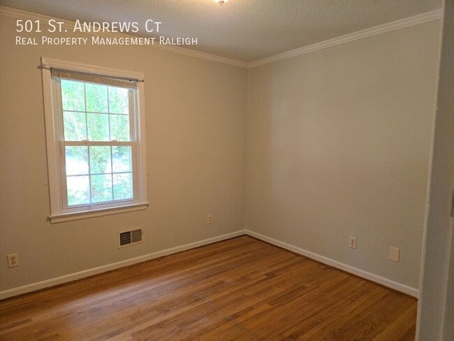 Building Photo - 501 St Andrews Ct