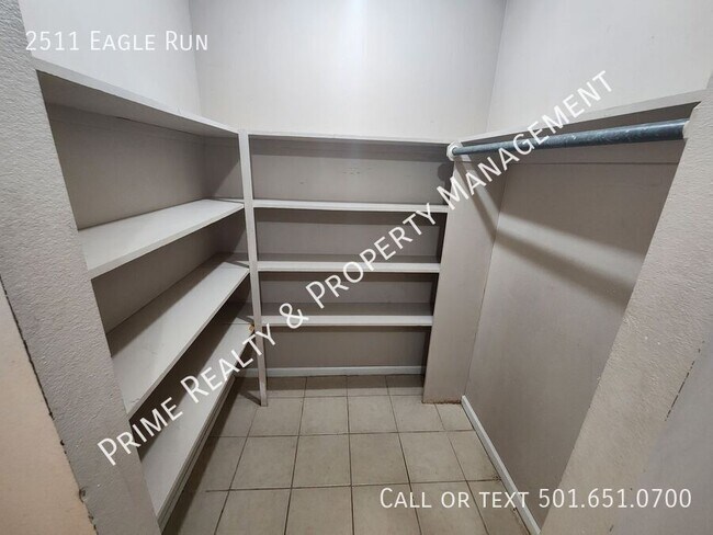 Building Photo - 2511 Eagle Run