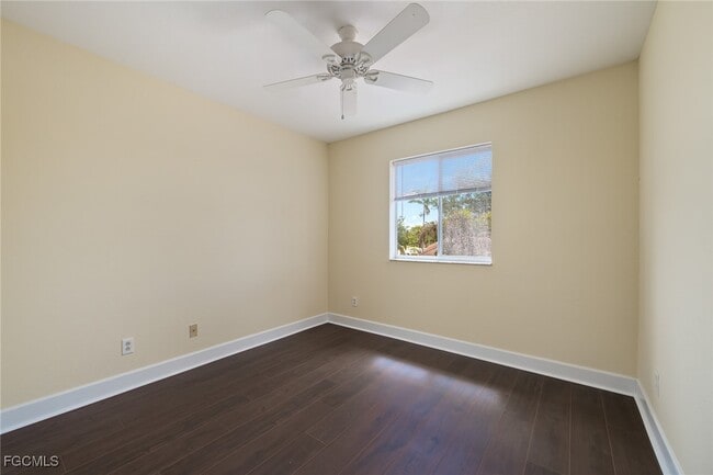 Building Photo - 9745 Roundstone Cir