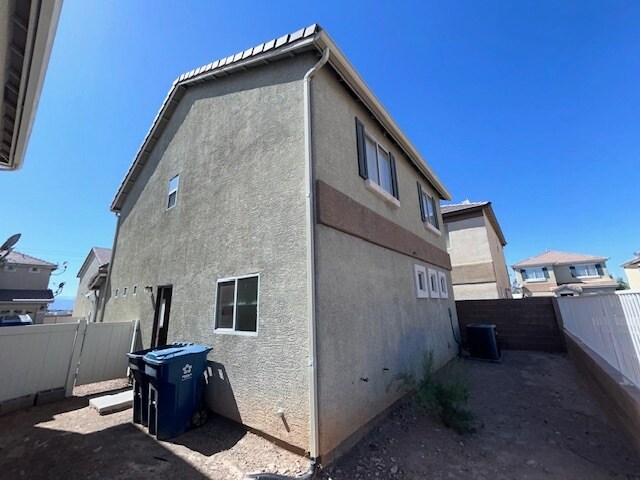 Building Photo - 2284 Sunrise Ranch St