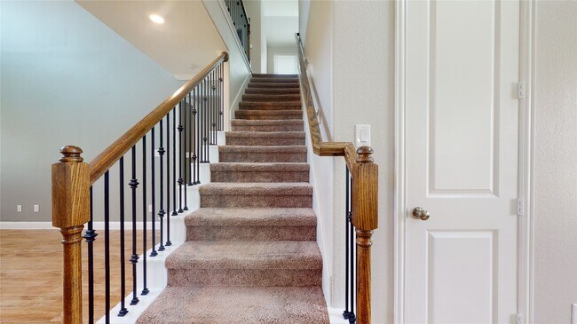 Building Photo - 17351 Grand Canyon Rd