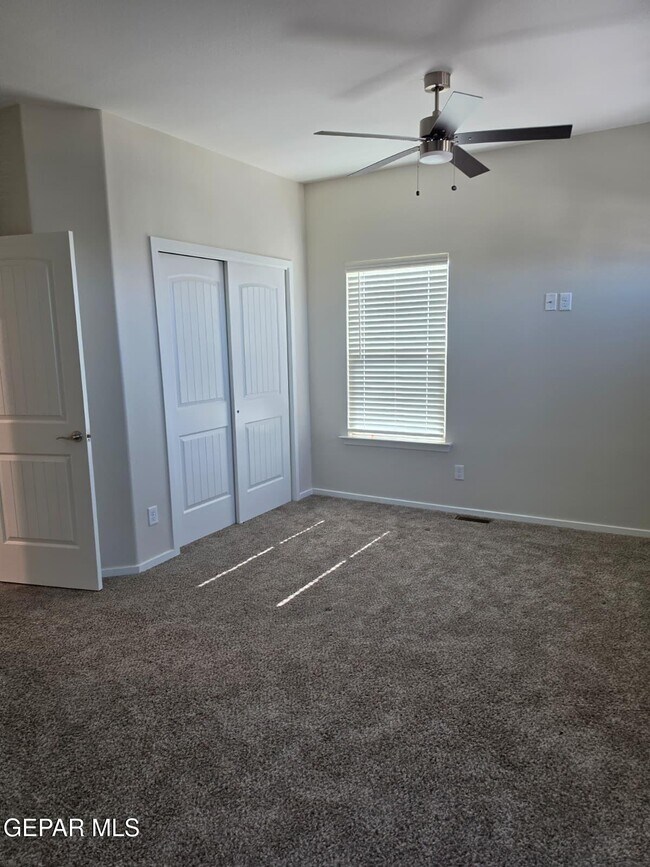 Building Photo - 12603 Amesbury Dr