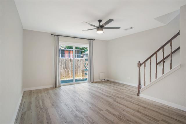 Building Photo - 618 W Collins St