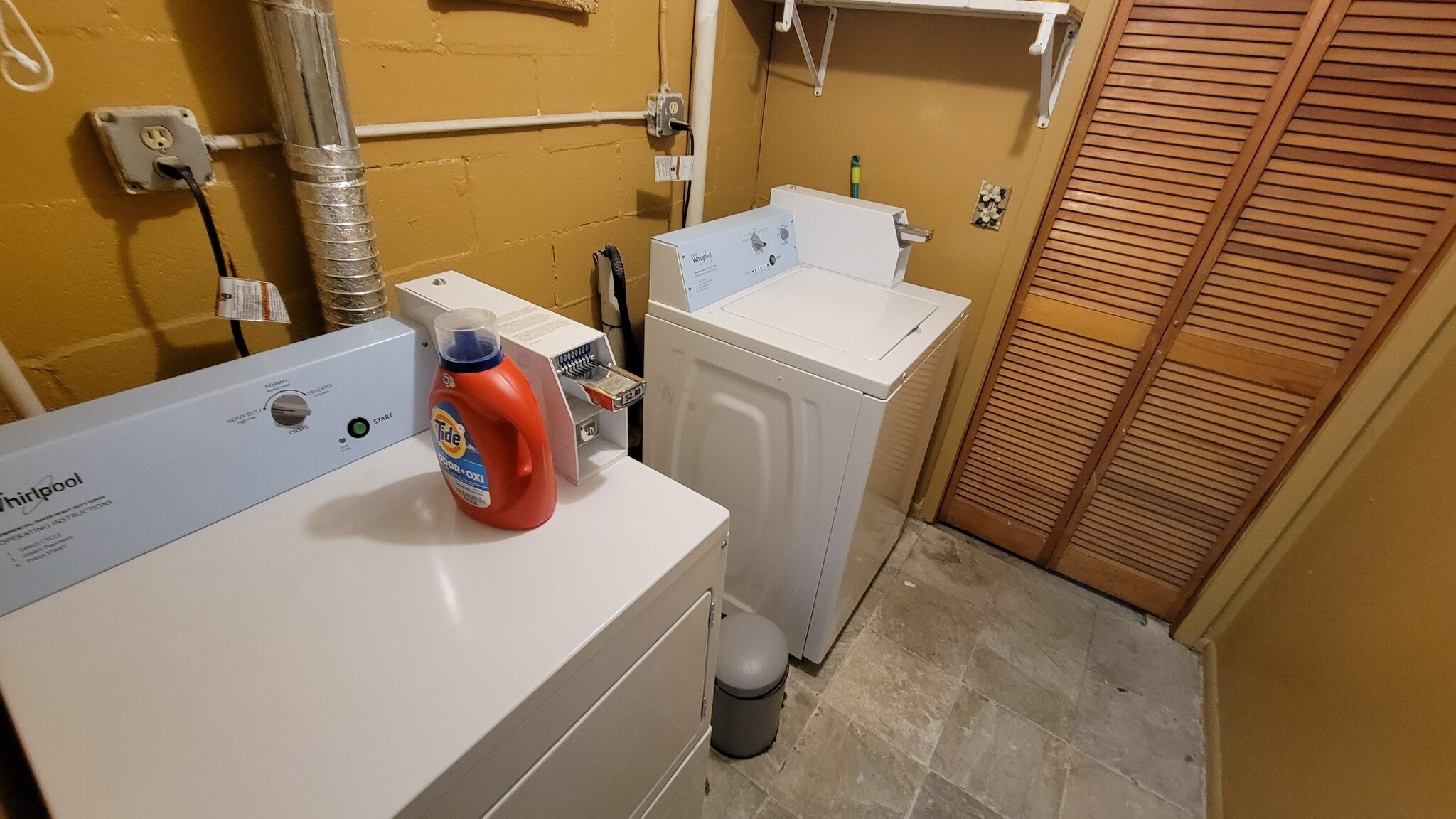 Building Photo - 213 69th St