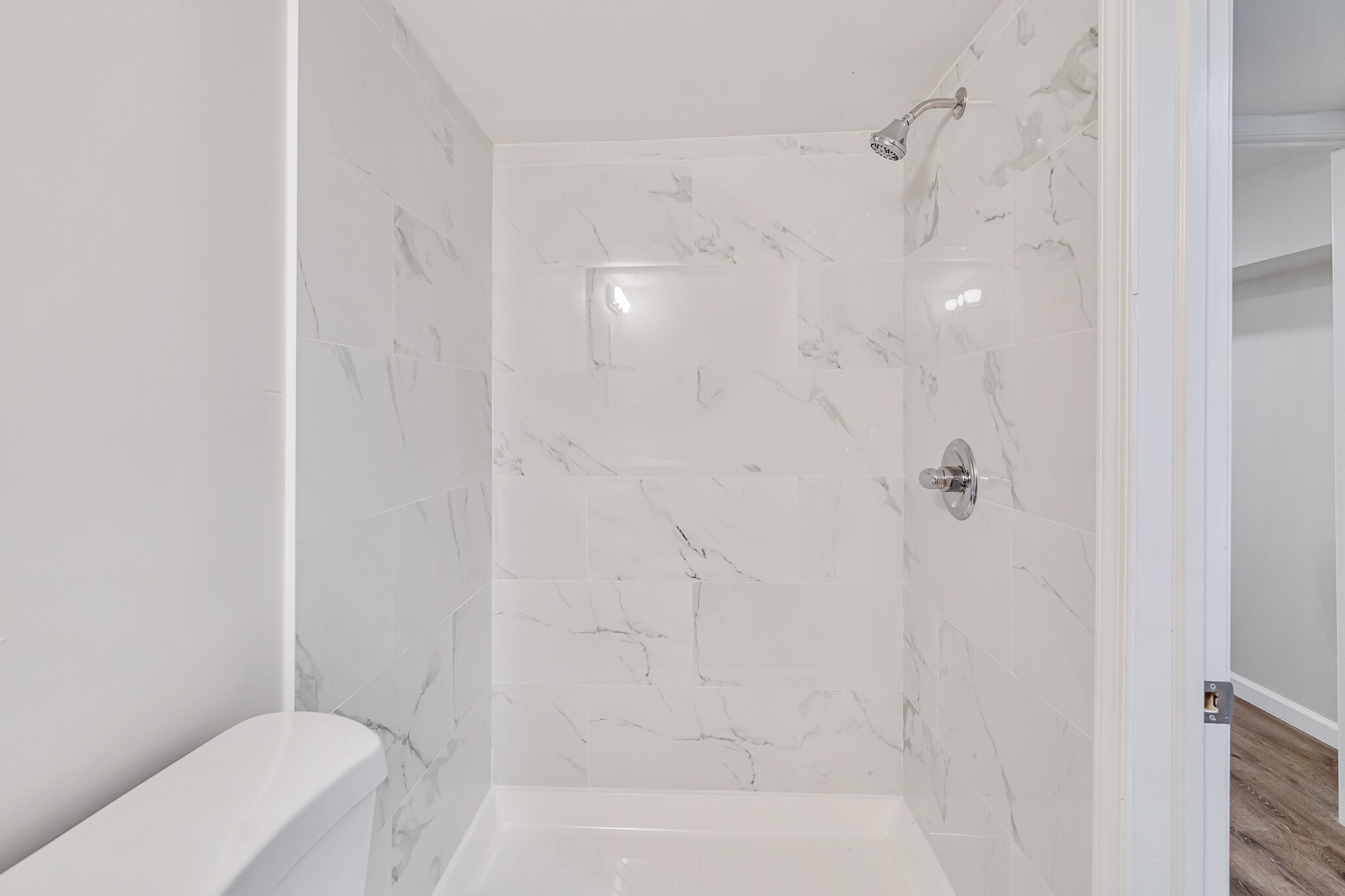 Building Photo - 1340 Pontiac Ave