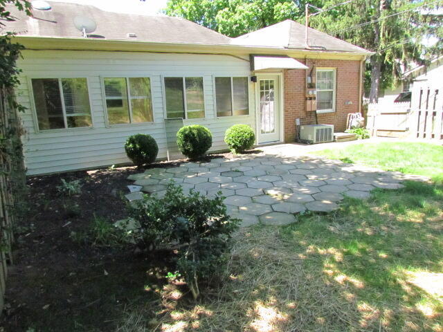 Building Photo - 807 Malabu Dr