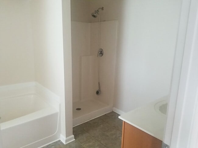 Building Photo - 545 Providence Run Way