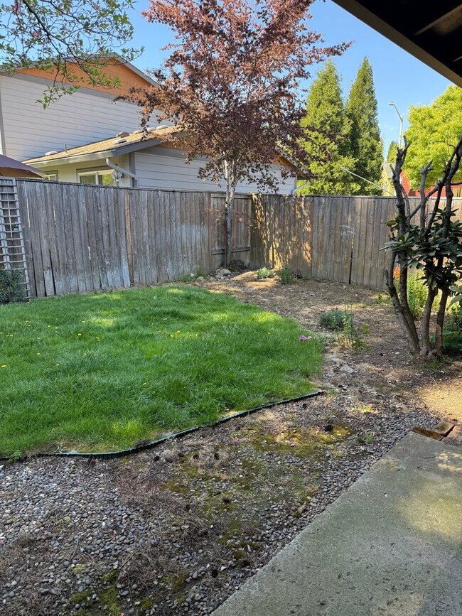 Building Photo - 162D00