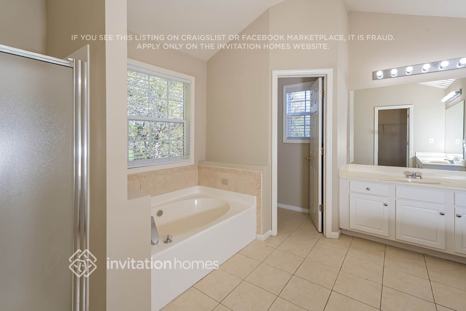 Building Photo - 4033 Rivermeade Dr SW