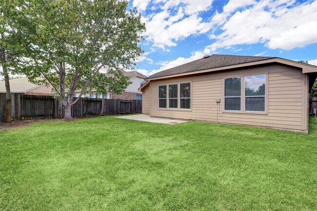 Building Photo - 13834 Rolling River Ln