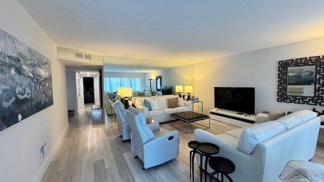 Building Photo - 5100 N Ocean Blvd