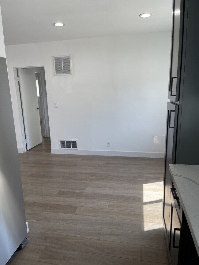 Building Photo - 12611 Barbara Ann St