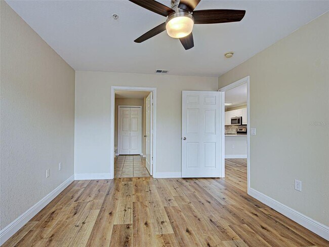 Building Photo - 5501 Rosehill Rd