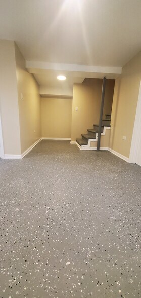 Building Photo - 3658 W Cortland St