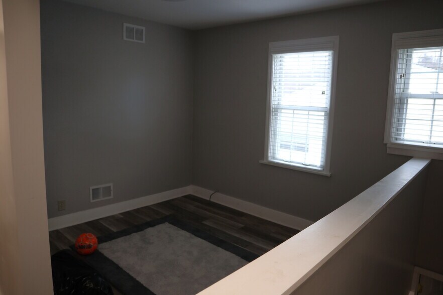 Building Photo - 131 Union St