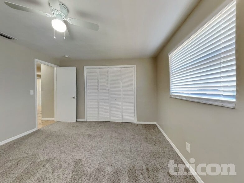 Building Photo - 1753 Linwood Cir