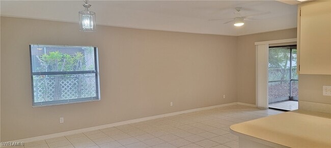 Building Photo - 1209 SE 23rd Pl