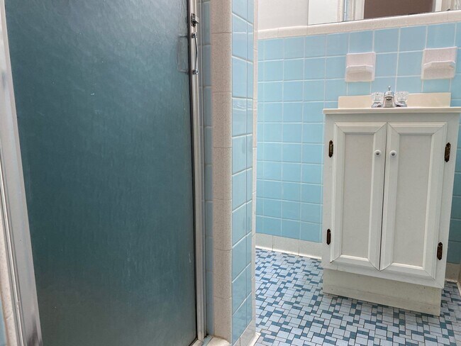 Building Photo - 135 Ayers Dr