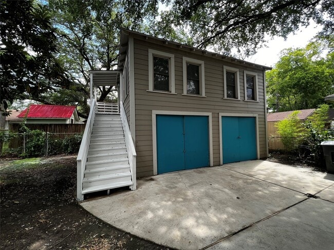 Primary Photo - 4309 Coyle St