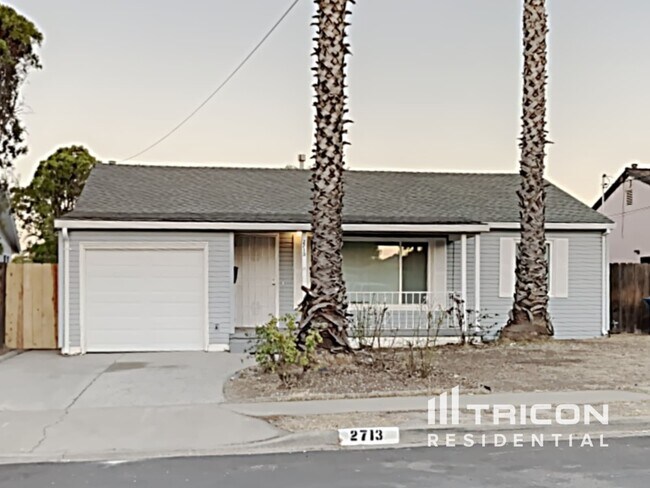 Primary Photo - 2713 Dolores St