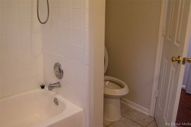 Building Photo - 4918 Pinder Ln