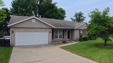 Building Photo - 304 Erin Dr