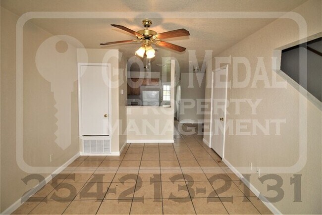 Building Photo - 4008 Pilgram Dr