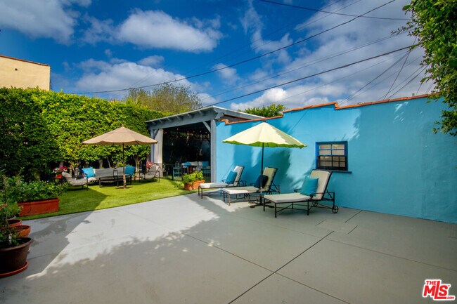 Building Photo - 6329 W 6th St