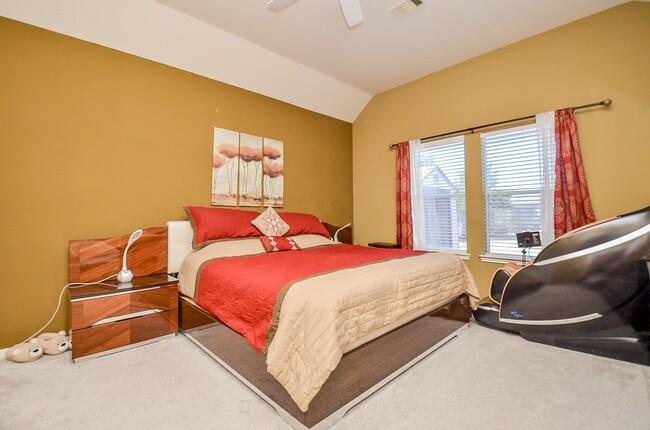 Building Photo - 3115 Sachse Ct