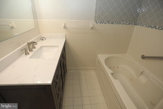 Building Photo - 1408 Pride Tree Cir