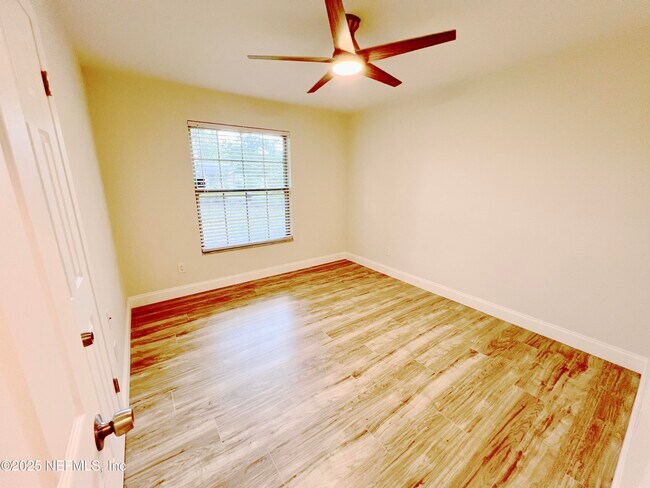 Building Photo - 13582 Cardona Dr