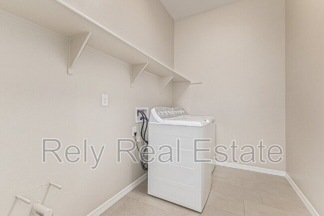 Building Photo - 20108 W Montecito Ave