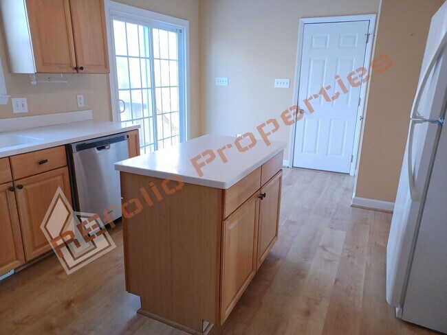 Building Photo - Beautiful 3 Bedroom Home w/a Bonus Room + Semi-furnished Basement in a 1 acre lot @ Hideaway Esta...