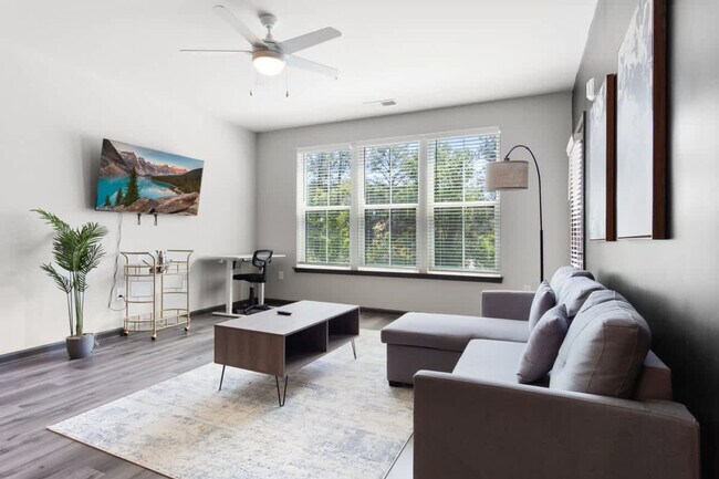 Building Photo - 1540 Dunn Rd