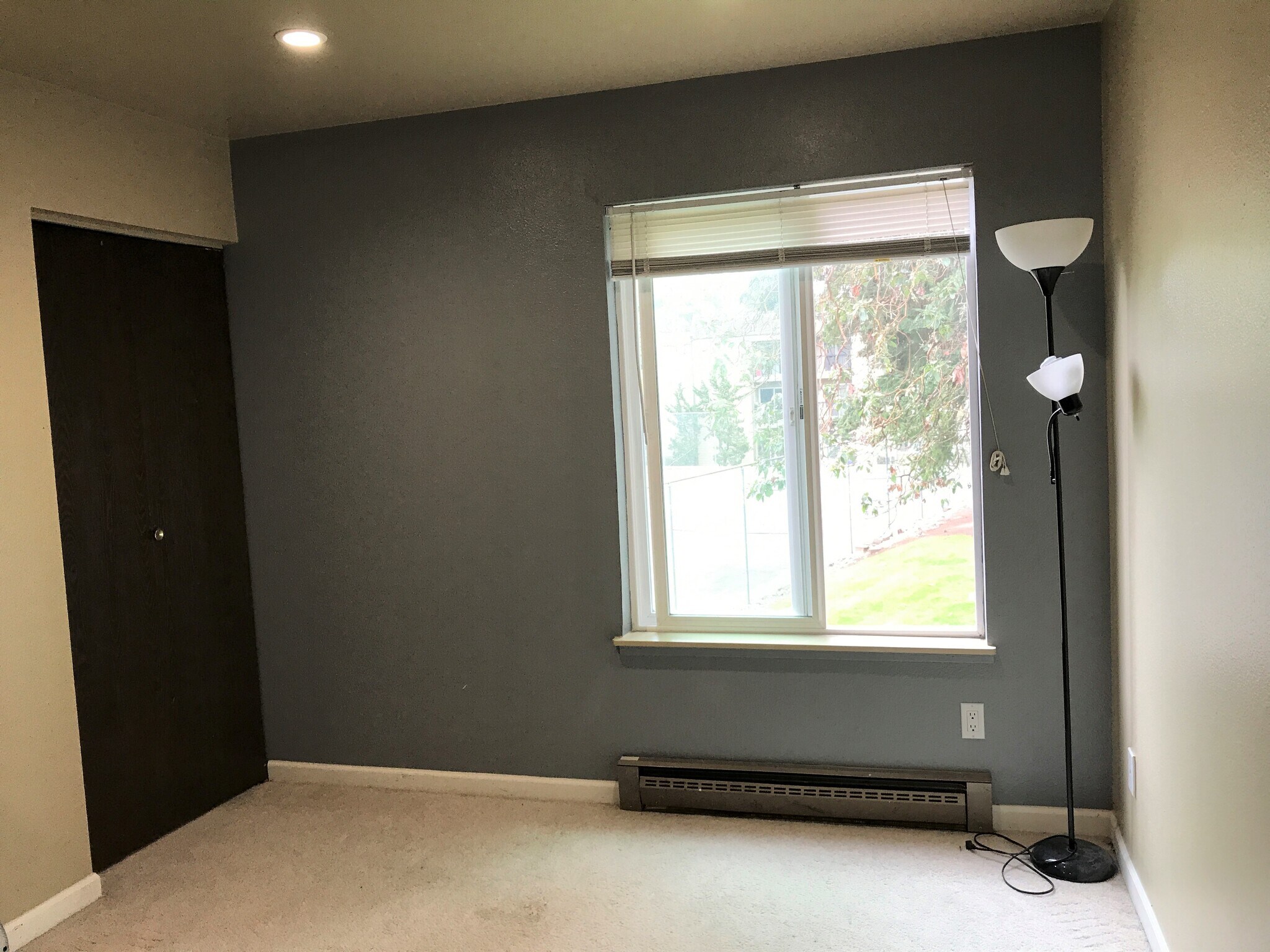 Building Photo - 14625 NE 34th St