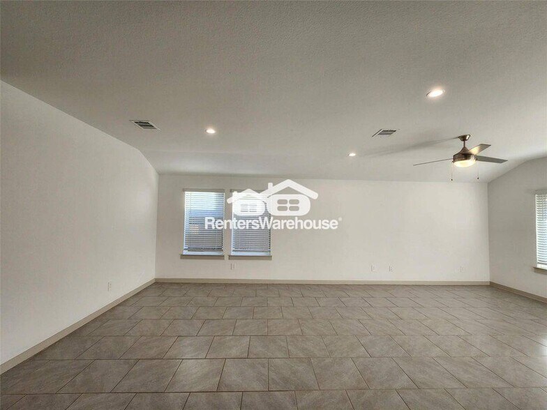 Building Photo - 4934 Natchez Trce