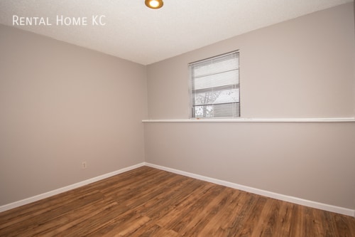 Building Photo - 1515 E Leona-
