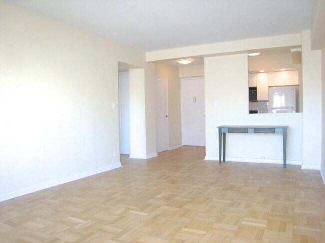 Building Photo - 2 bedroom in New York NY 10014