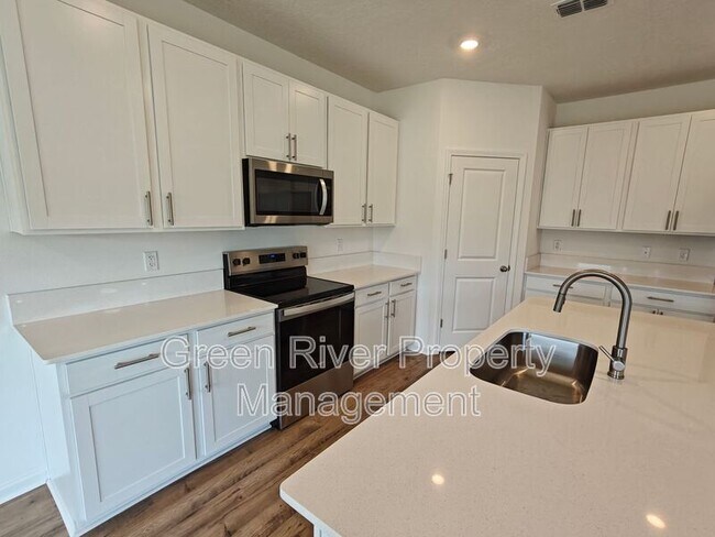 Building Photo - 5724 Lagoon Cruise Wy