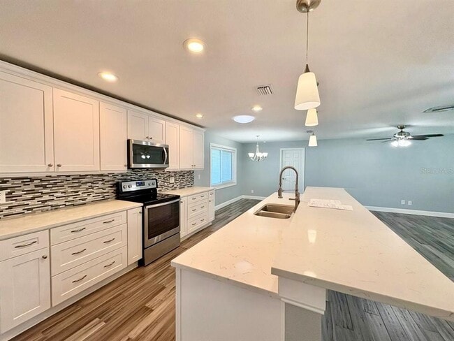 Building Photo - 1201 86th Ave N