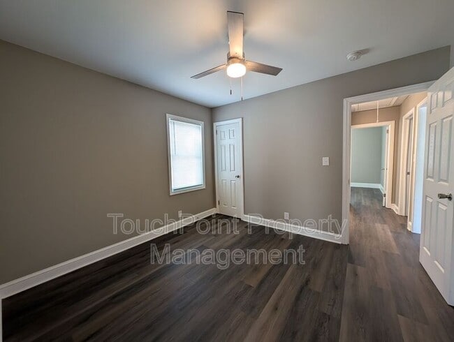 Building Photo - 716 Stonewall Ct