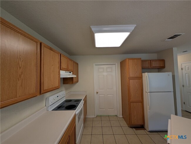 Building Photo - 3014 Green Mountain Dr