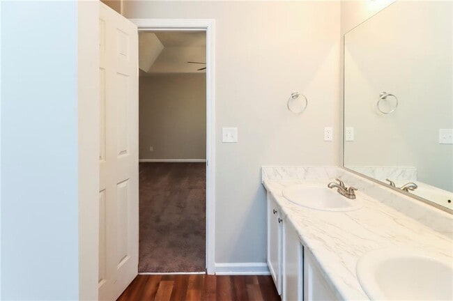 Building Photo - 10944 Big Sky Dr