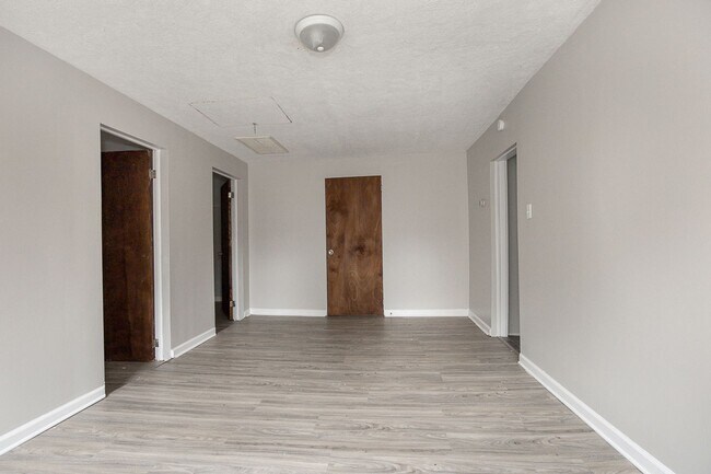 Building Photo - 3295 W 46th St