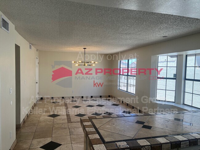 Building Photo - 5431 W Cochise Dr