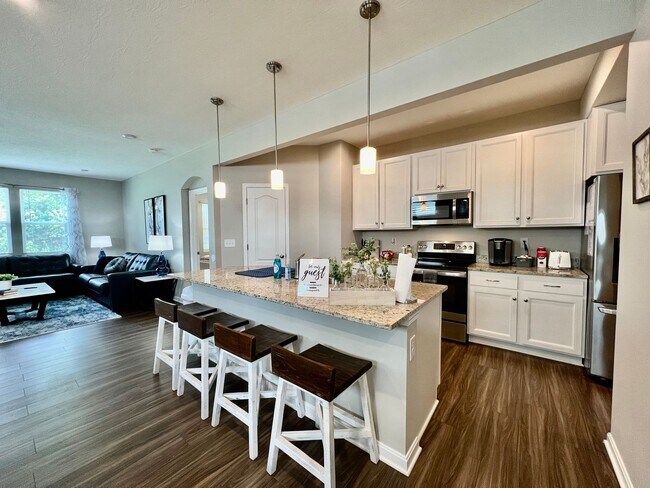 Building Photo - 952 Southline Dr